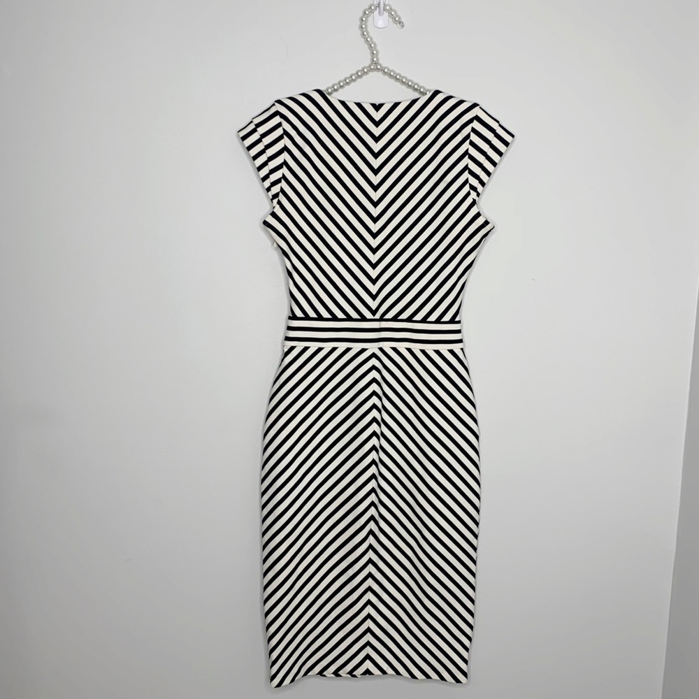 Reiss Striped Dress Side Pockets - Picture 3 of 10